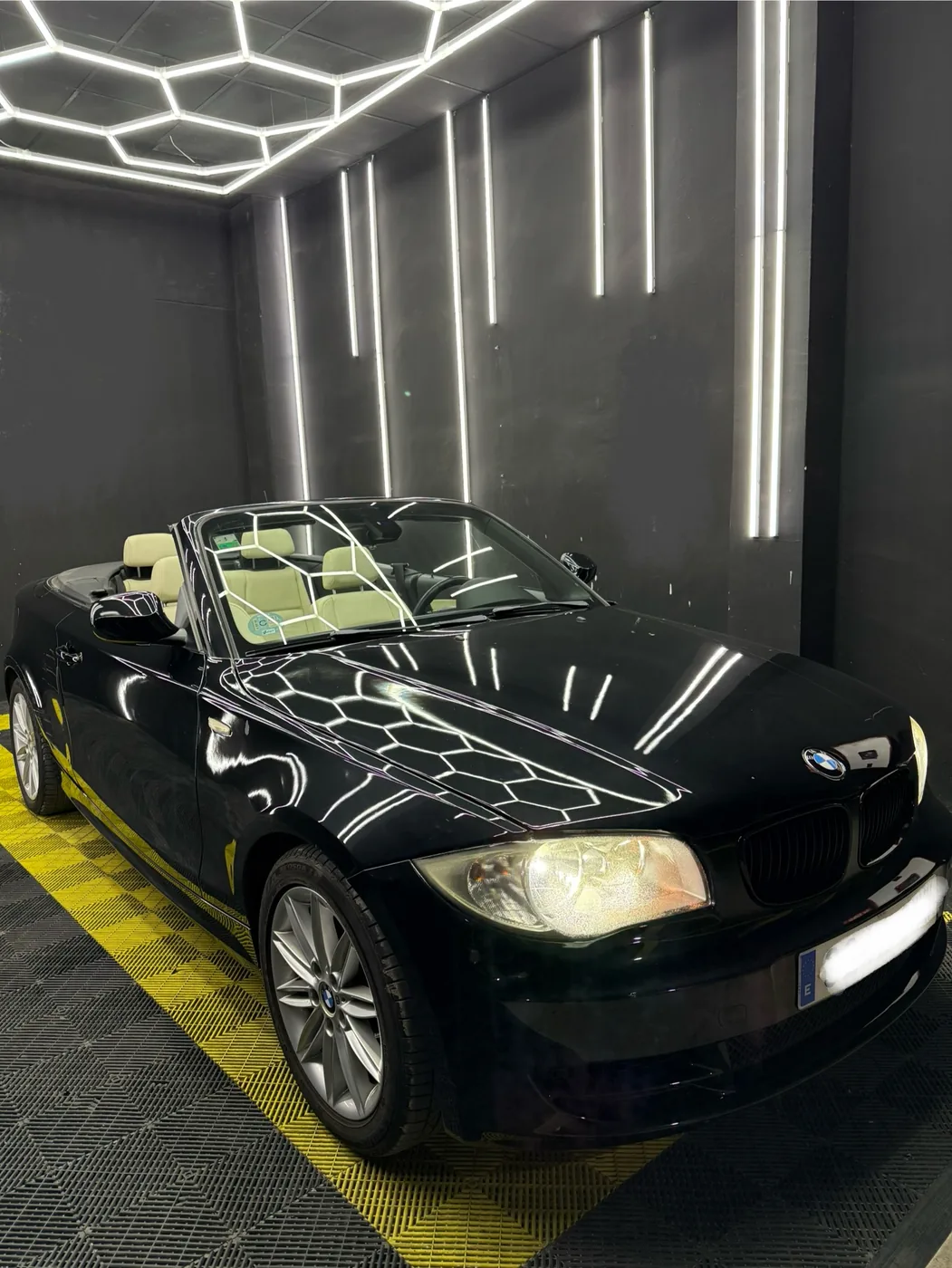 Photograph of the BMW 1 Series Convertible in the RoadStar fleet