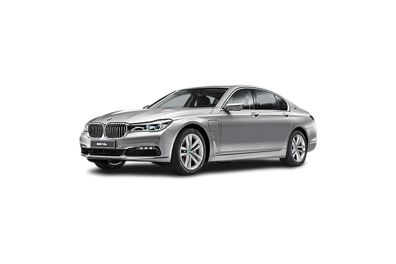 BMW 740Li available to rent from RoadStar in Valencia