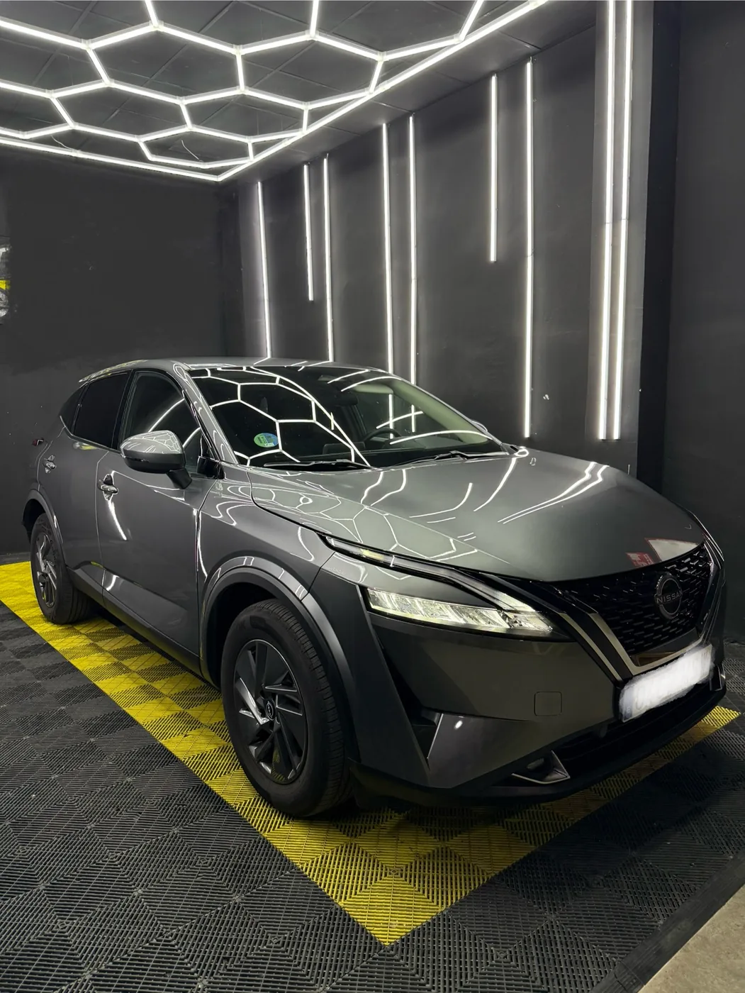 Photograph of the Nissan Qashqai in the RoadStar fleet