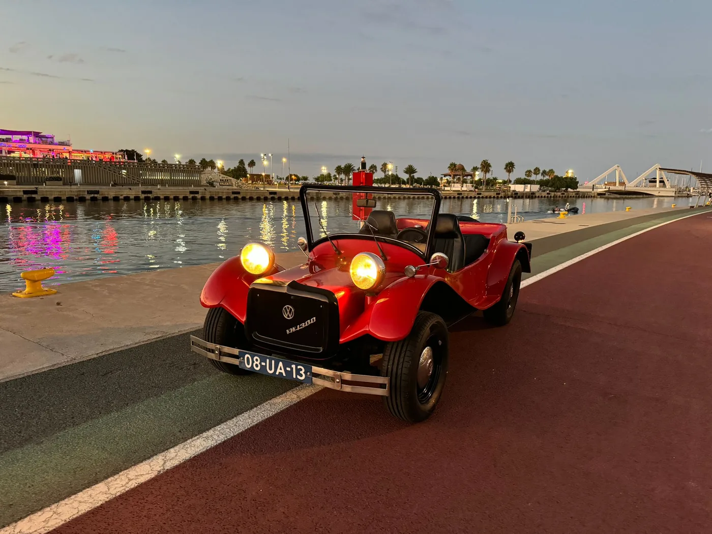 Photograph of the Classic Convertible Buggy in the RoadStar fleet
